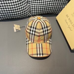 Alternative view of Burberry Check Cap Beige