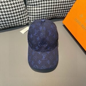 Alternative view of Louis Vuitton Monogram Essential Cap Blue