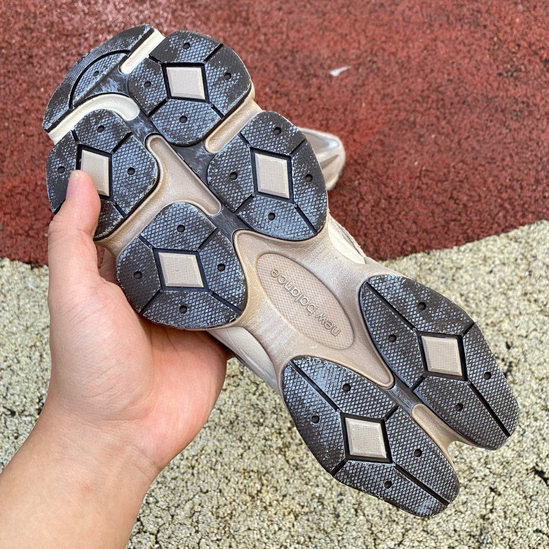 New Balance 9060 Mushroom Timberwolf - Afbeelding 7