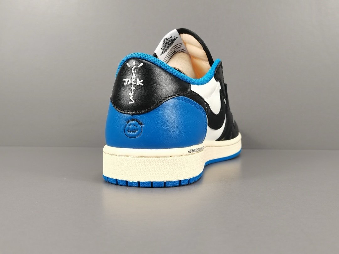 Jordan 1 Retro Low OG SP
Fragment x Travis Scott - Afbeelding 6