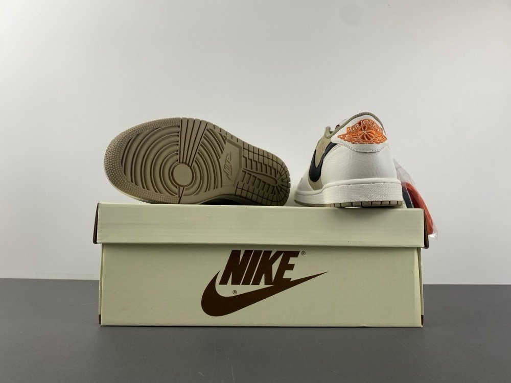 Jordan 1 Retro Low Golf
Travis Scott Neutral Olive - Afbeelding 5