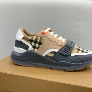 Alternative view of Burberry Ramsey Grey/Beige White