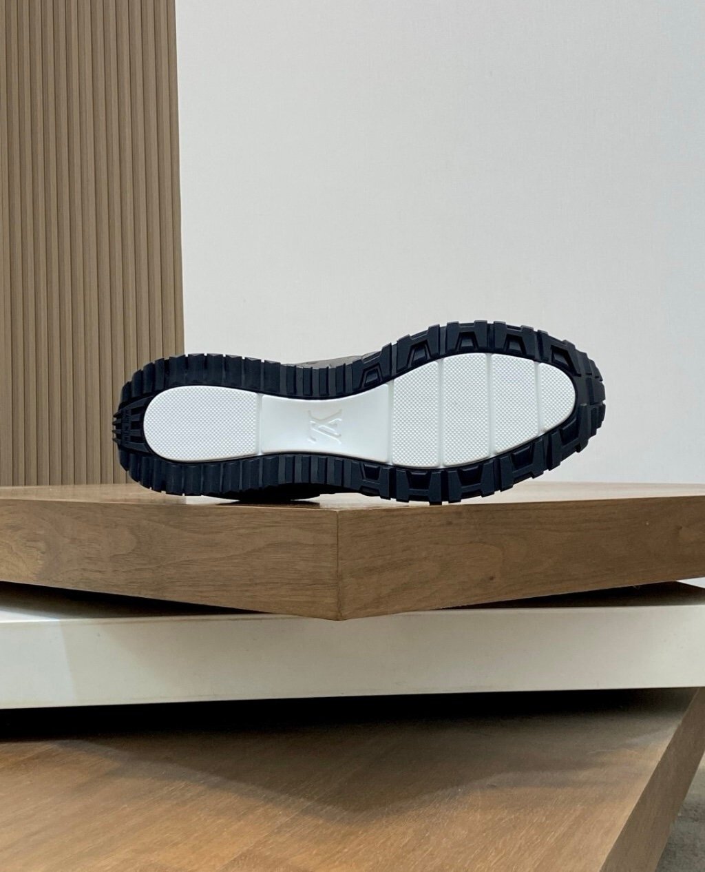 Louis Vuitton Run Away Black/White - Afbeelding 7