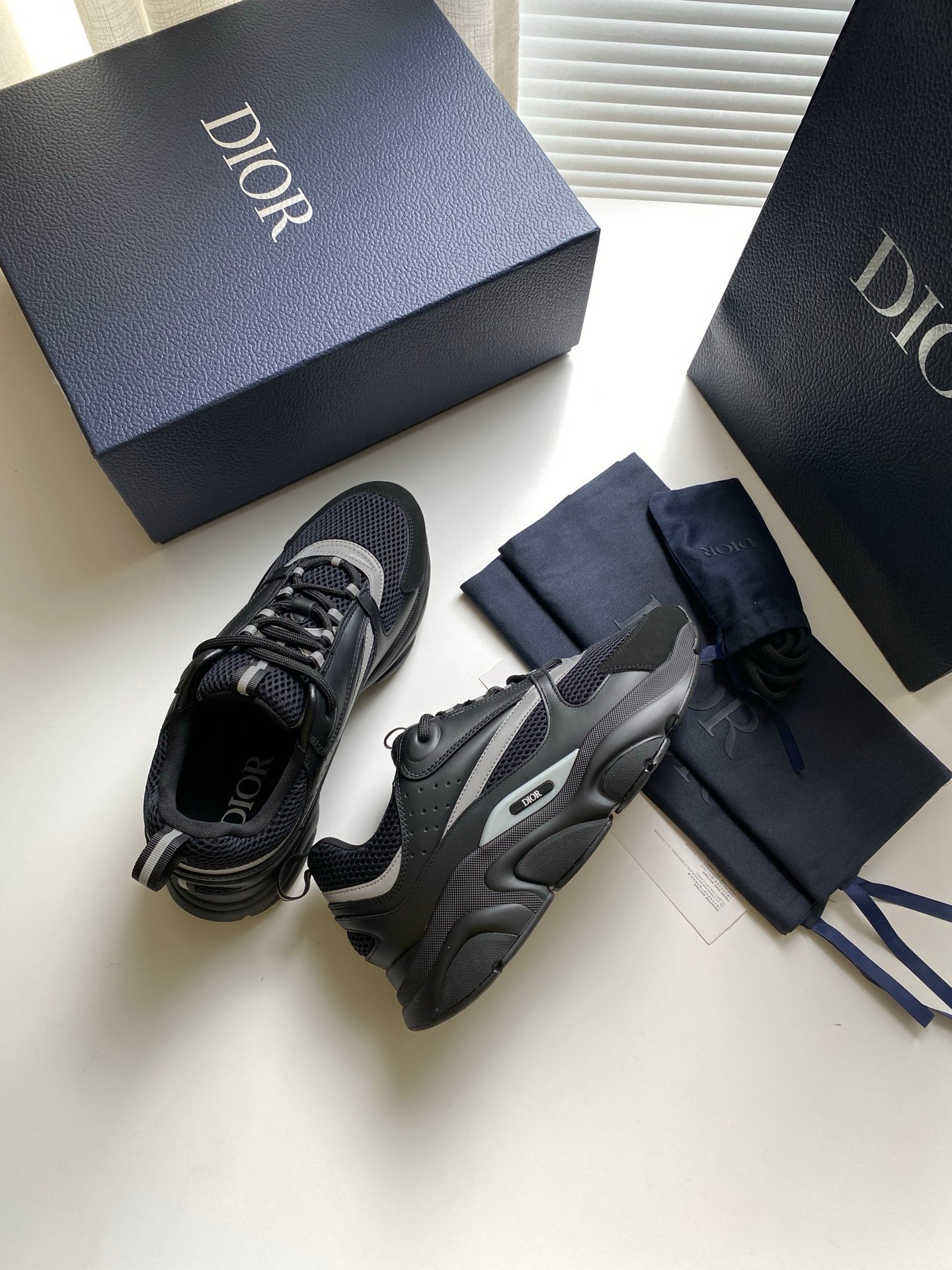 Dior B22 Black Silver - Afbeelding 2