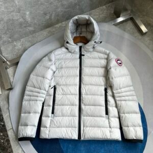 Alternative view of Canada Goose Crofton Down Jacket White