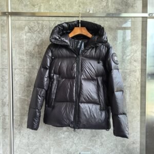 Alternative view of Canada Goose Crofton Puffer Black Patch