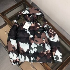 Alternative view of Moncler Mosa Hooded Puffer Jacket Green