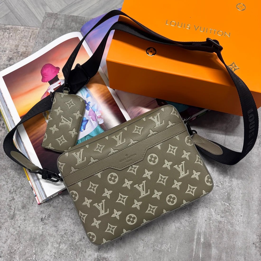 Louis Vuitton Trio Messenger Bag Monogram Khaki - Afbeelding 4