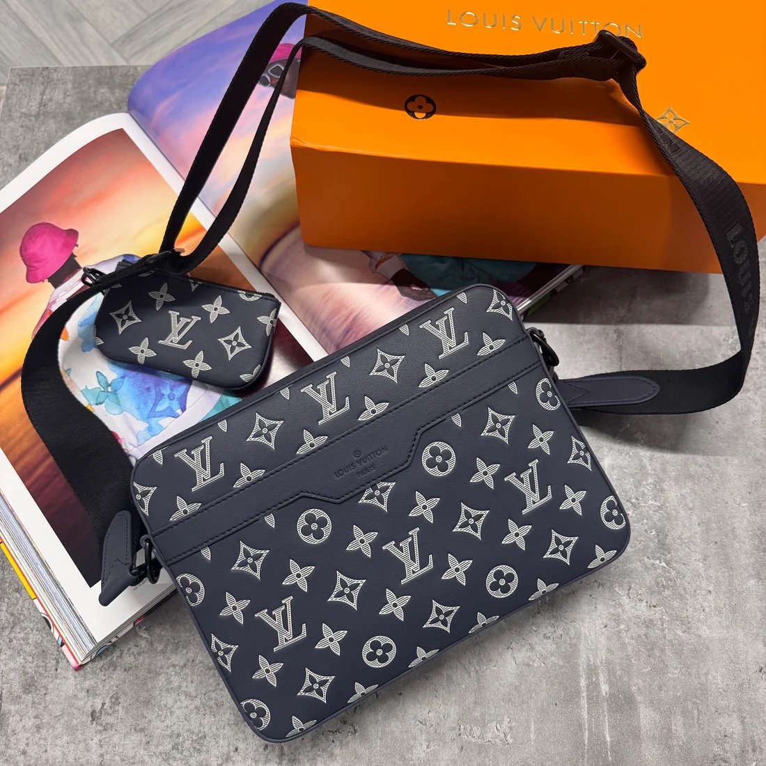 Louis Vuitton Trio Messenger Bag Monogram Blue White - Afbeelding 4