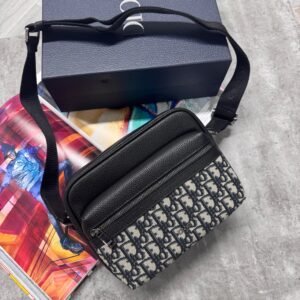 Alternative view of Dior Rider 2.0 Zipped Bag Black/Beige