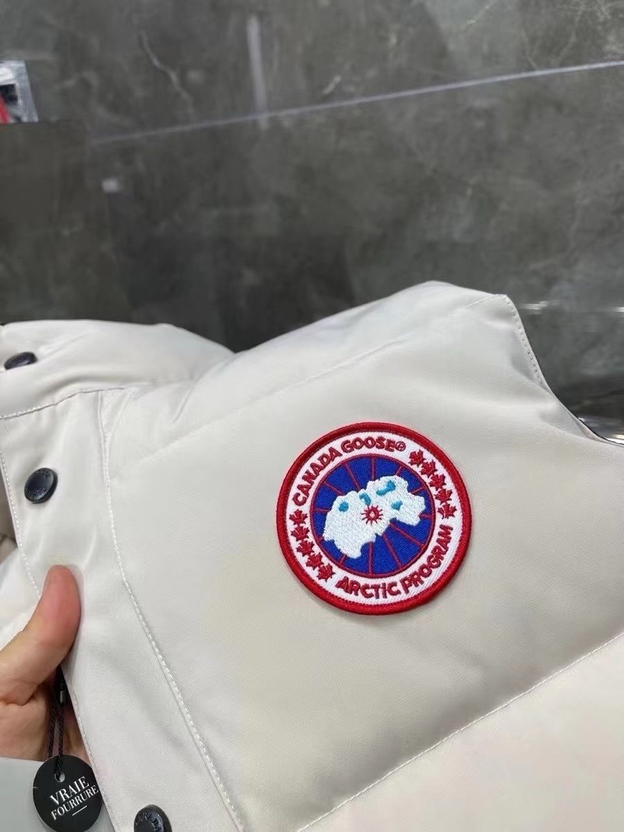 Canada Goose Freestyle Down Bodywarmer In White - Afbeelding 5