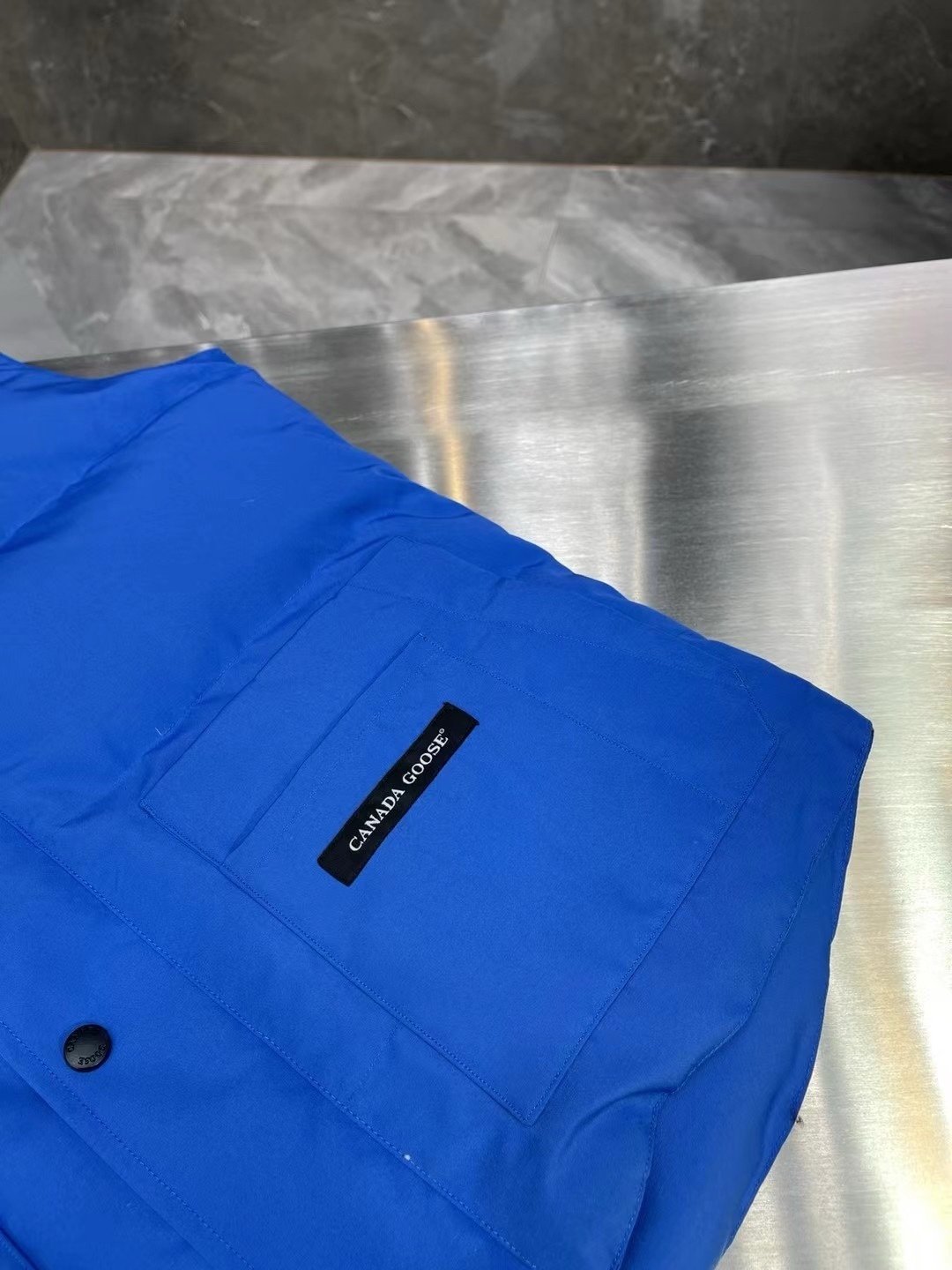 Canada Goose Freestyle Down Bodywarmer In Blue - Afbeelding 9