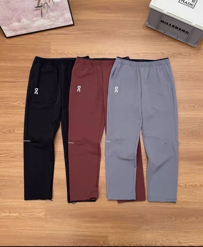 On Running Tracksuit White/Grey - Afbeelding 3