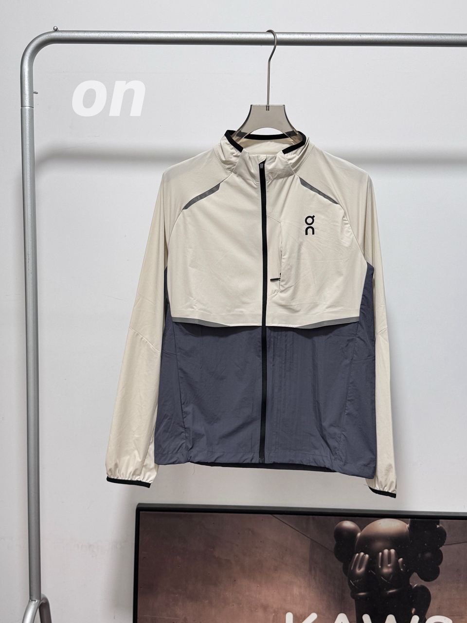 On Running Tracksuit White/Grey - Afbeelding 2