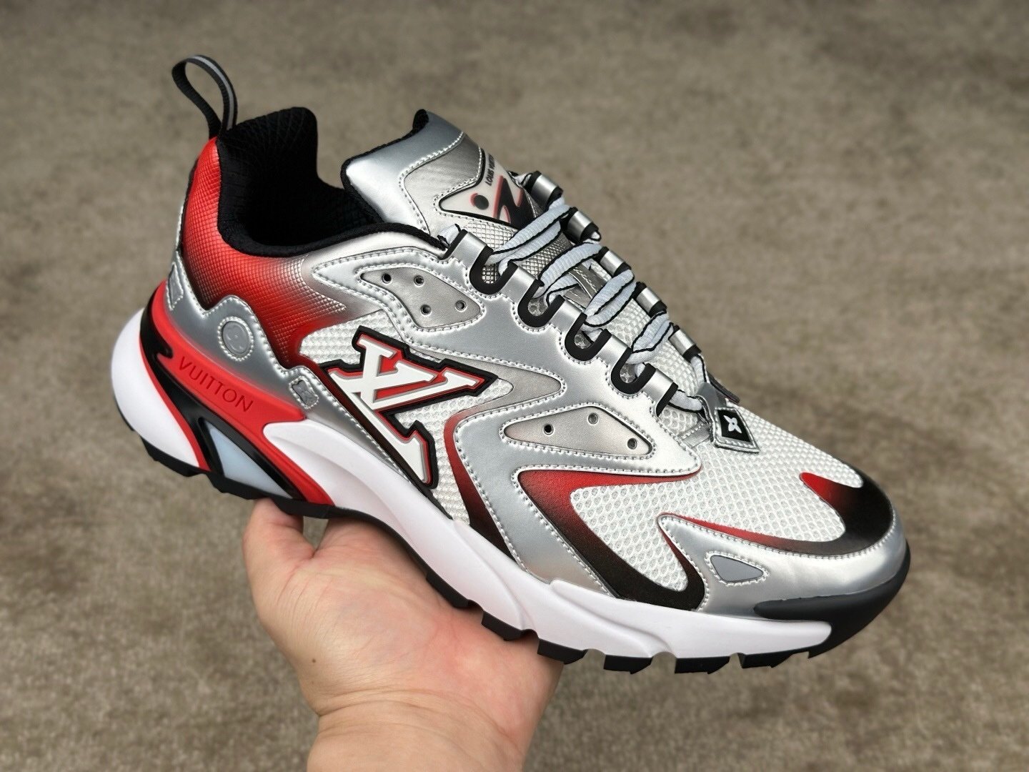 Louis Vuitton Runner Tatic Silver Red - Afbeelding 6