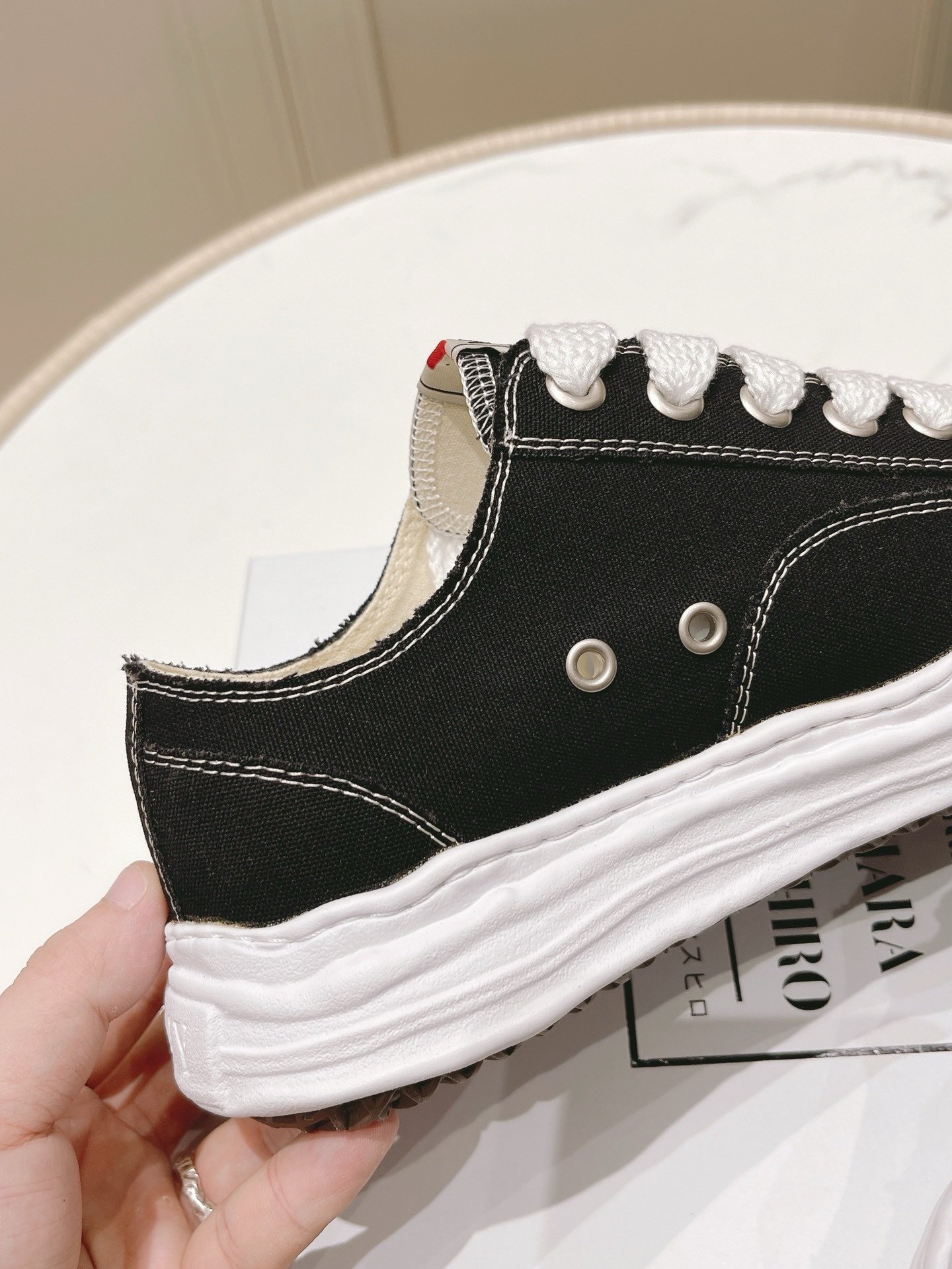 Maison Mihara Yasuhiro Hank OG Sole Canvas Low Black - Afbeelding 7