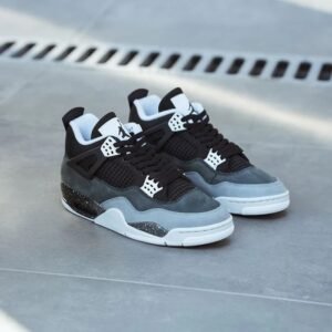 Alternative view of Nike Air Jordan 4 Retro Fear