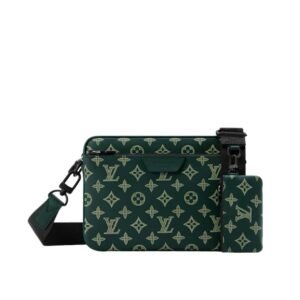 Louis Vuitton Trui Messenger Monogram Shadow Leather