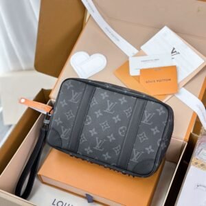 Alternative view of Louis Vuitton Monogram Kasai Clutch Bag