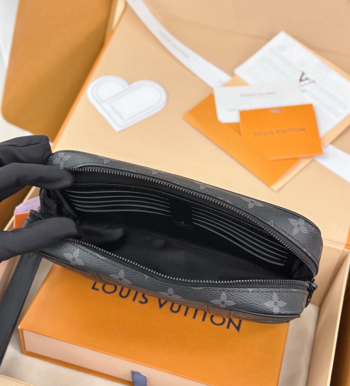 Louis Vuitton Monogram Kasai Clutch Bag - Afbeelding 5