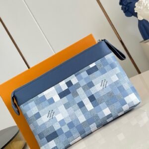 Alternative view of Louis Vuitton Voyage D16 New In Blue