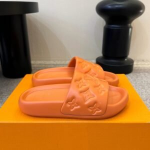 Alternative view of Louis Vuitton Waterfront Mule Bubble Monogram Orange Slides