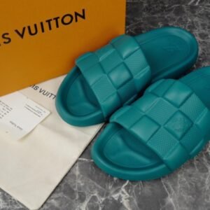Alternative view of Louis Vuitton Waterfront Mule Monogram Green Slides