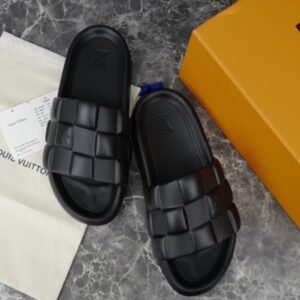 Alternative view of Louis Vuitton Waterfront Mule Monogram Black Slides