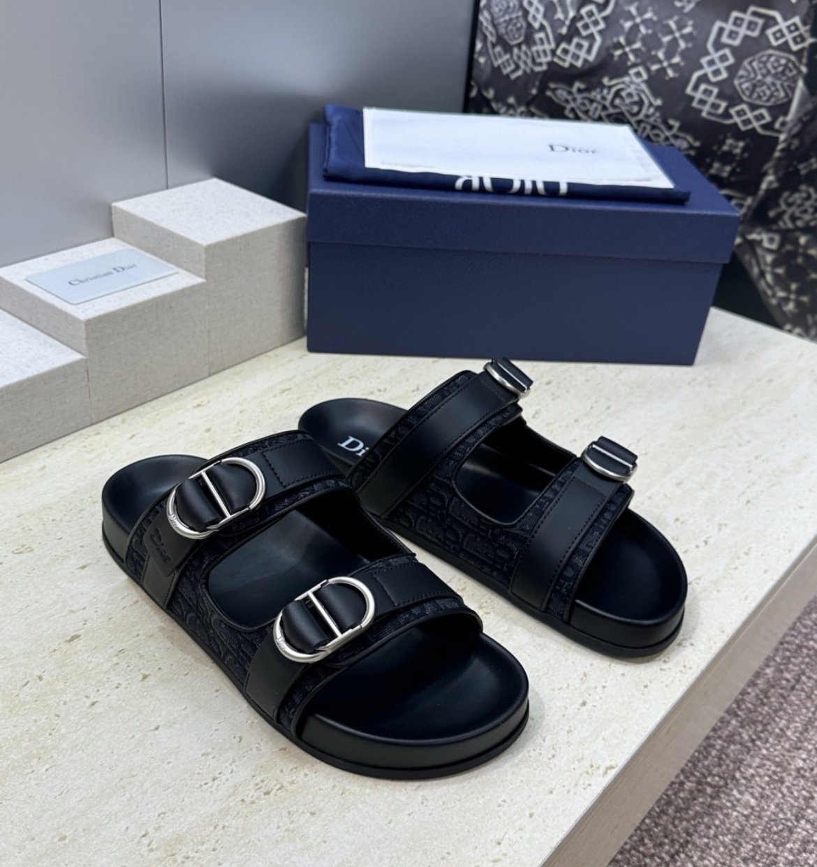 Dior Aqua CD Black Leather Oblique Jacquard Sandal - Afbeelding 3