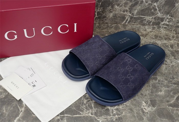 Gucci Engraved GG Monogram Slide Sandal Navy Blue Suede - Afbeelding 3